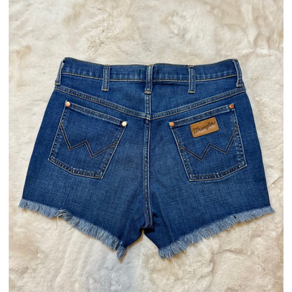 Womens Wrangler High Rise Pisces Denim Shorts Raw Hem WBCOSPS Size 29